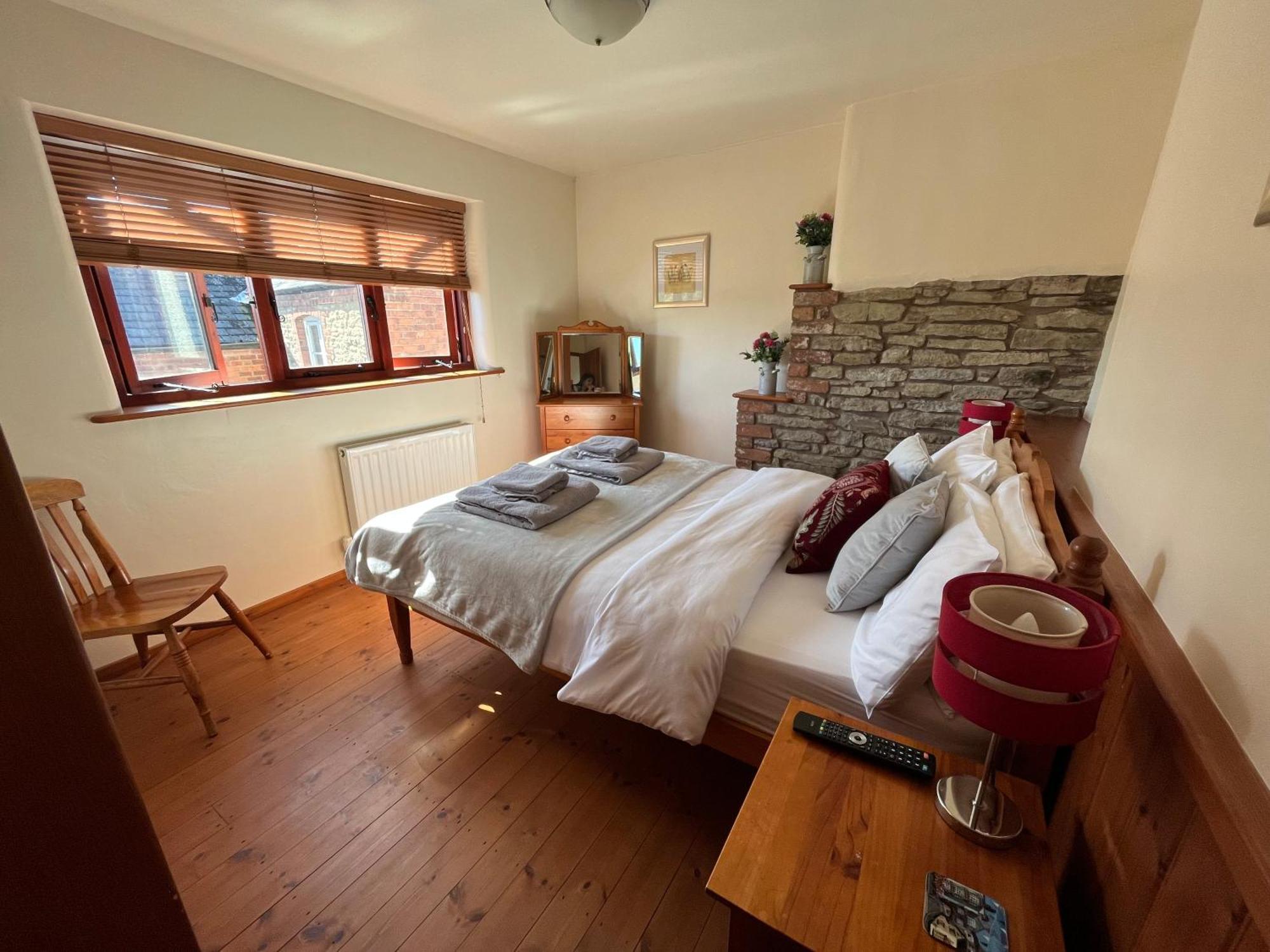 Frog Cottage, Ludlow - A Charming Townhouse For 4 エクステリア 写真